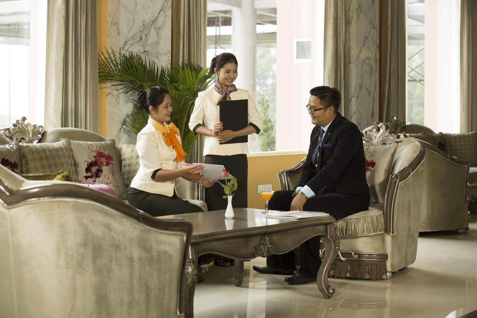 Royal Taunggyi Hotel Zewnętrze zdjęcie