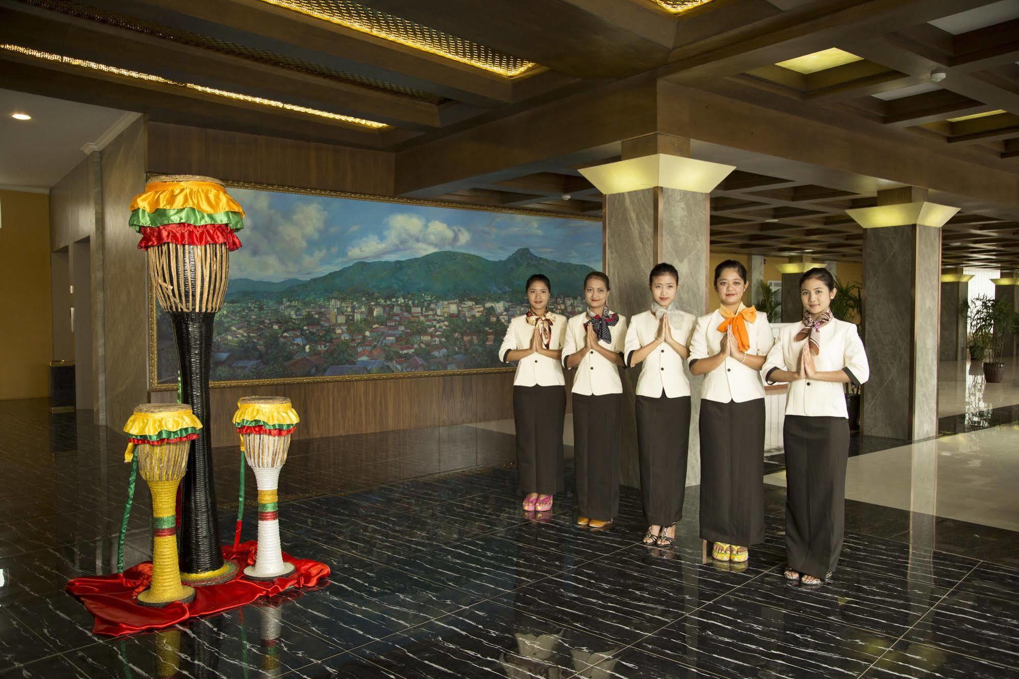Royal Taunggyi Hotel Zewnętrze zdjęcie