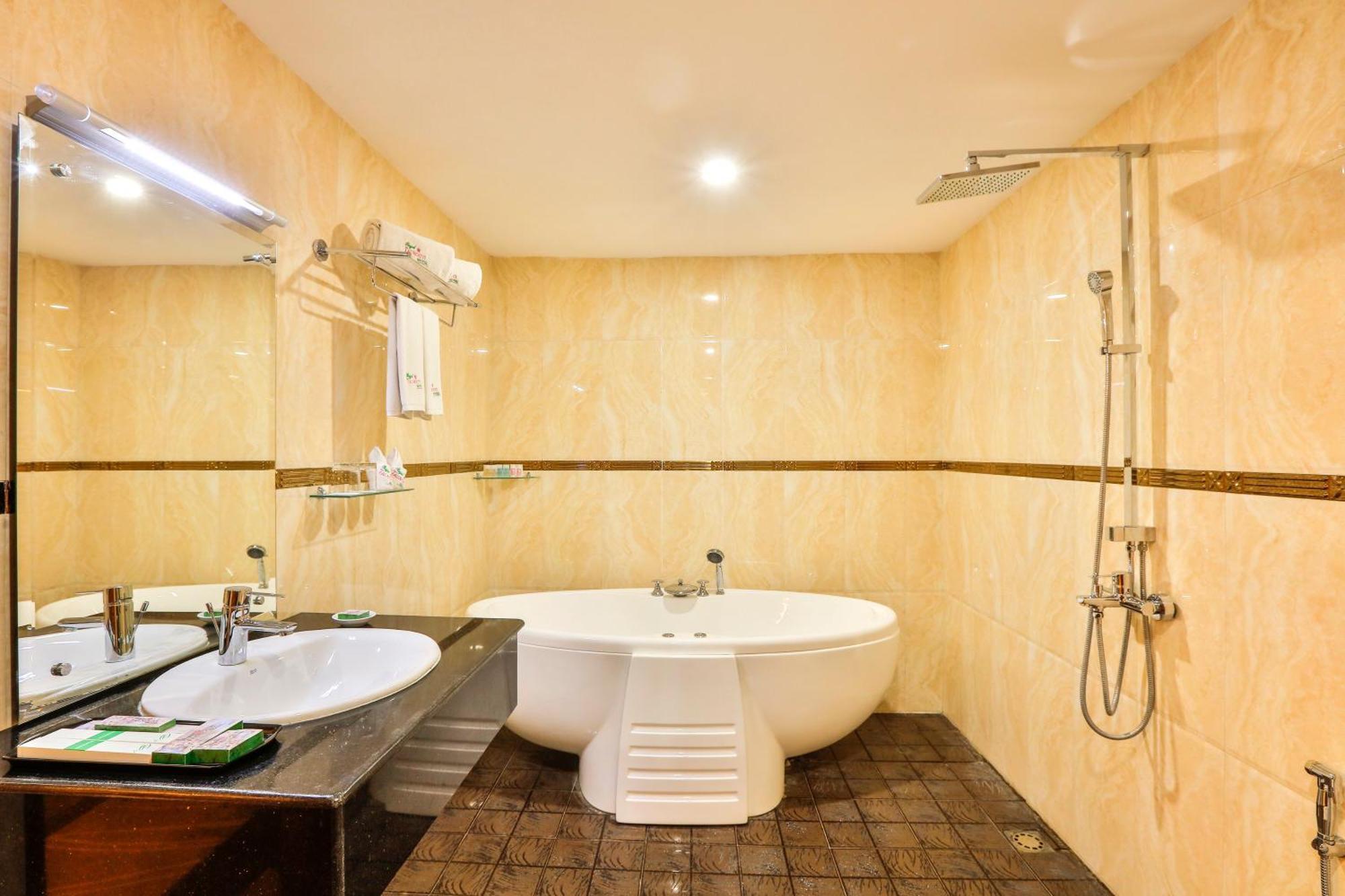 Royal Taunggyi Hotel Zewnętrze zdjęcie